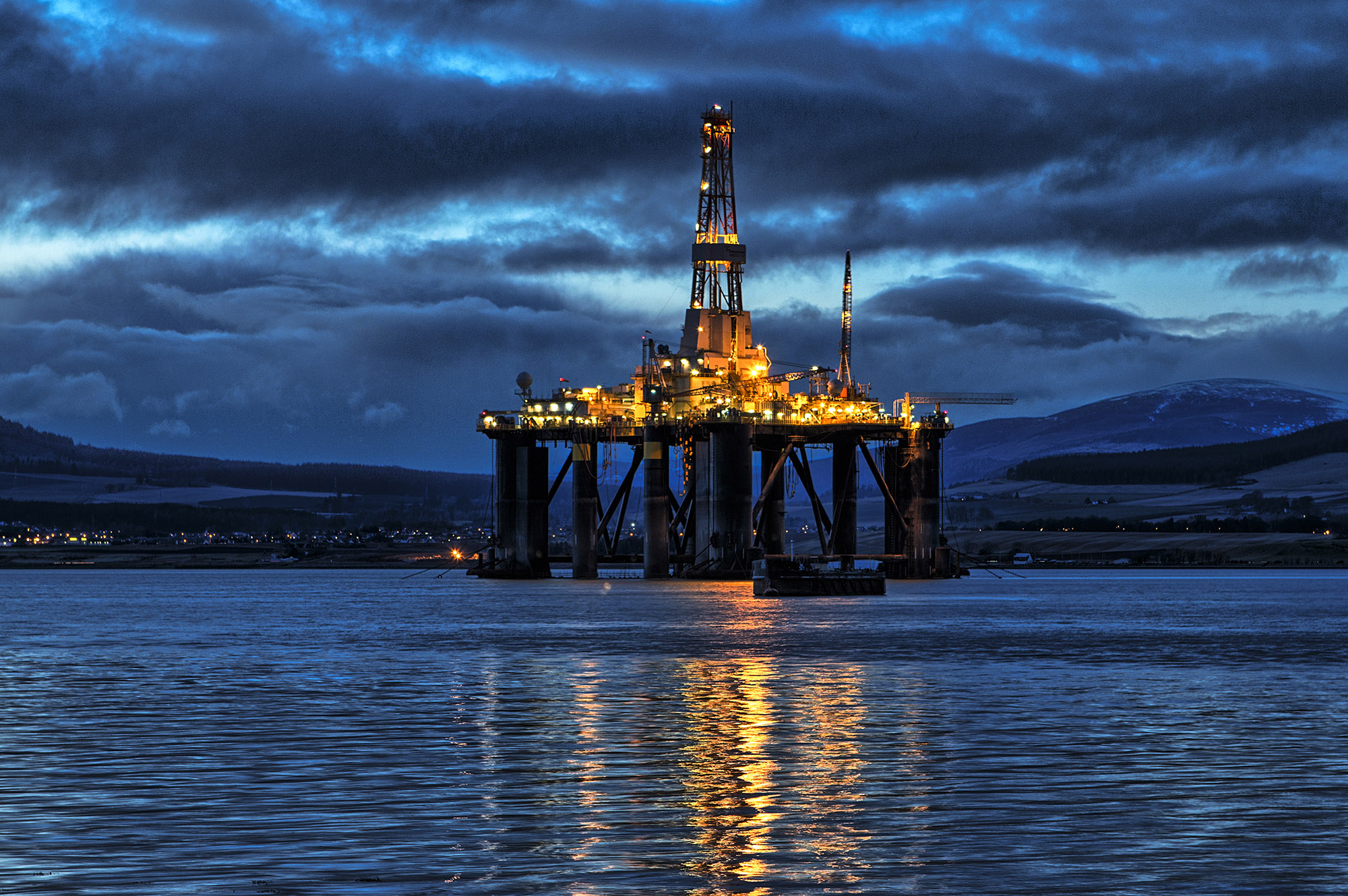 Low Light, Oilrig, Cromarty Firth